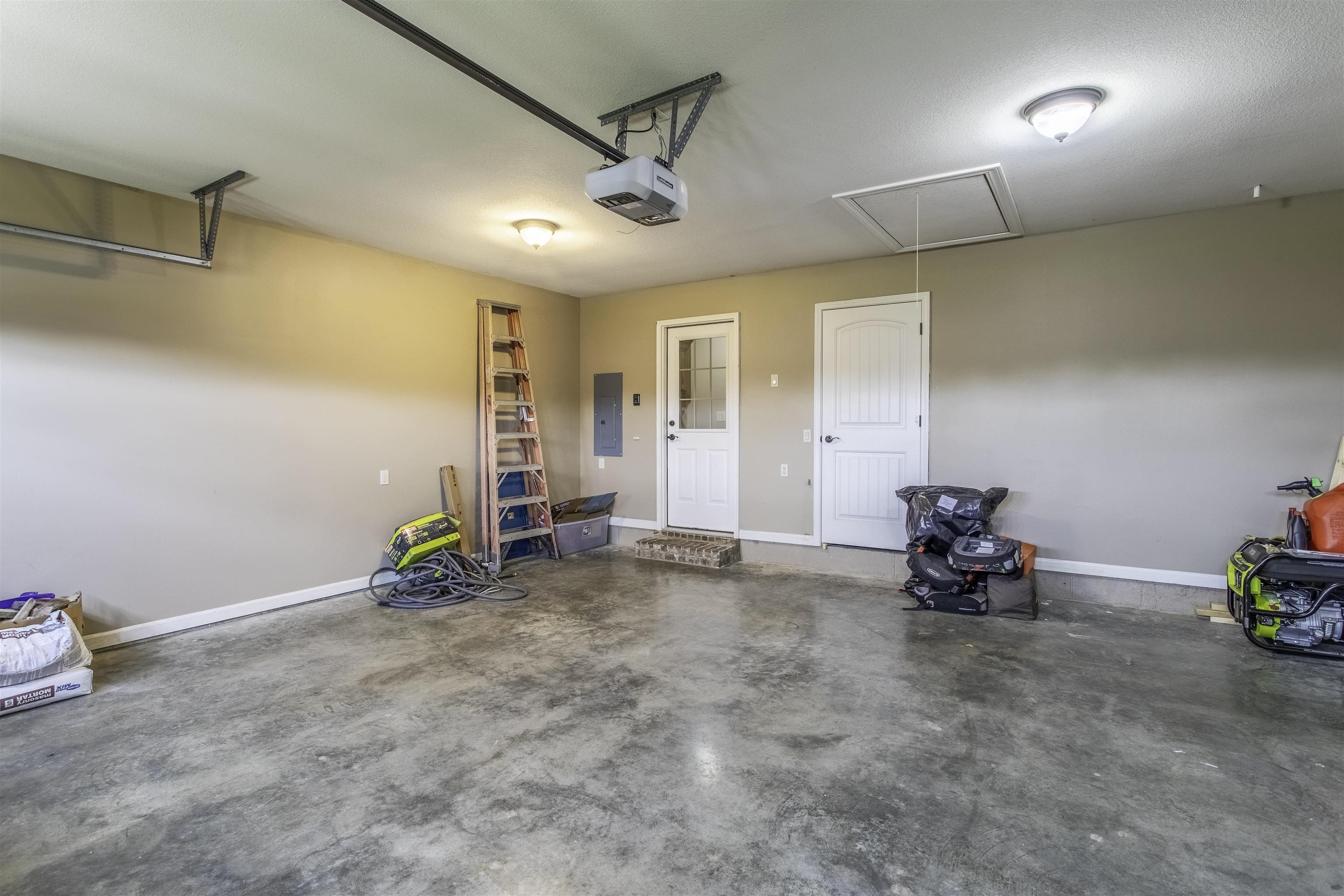 478 Whitestone Dr Drive