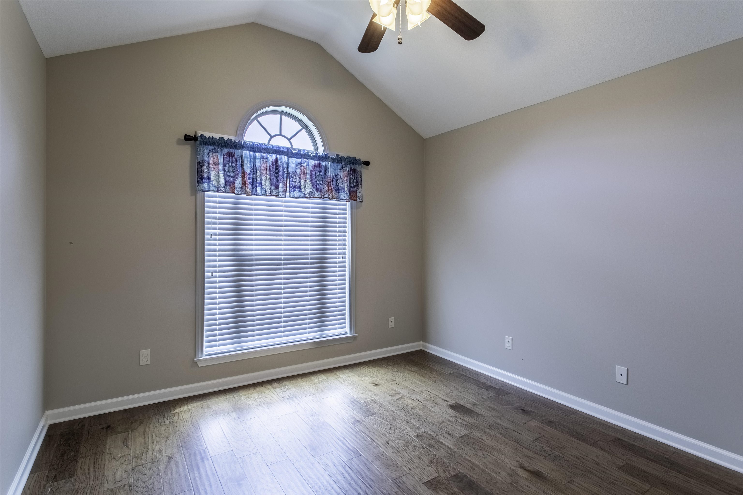 478 Whitestone Dr Drive