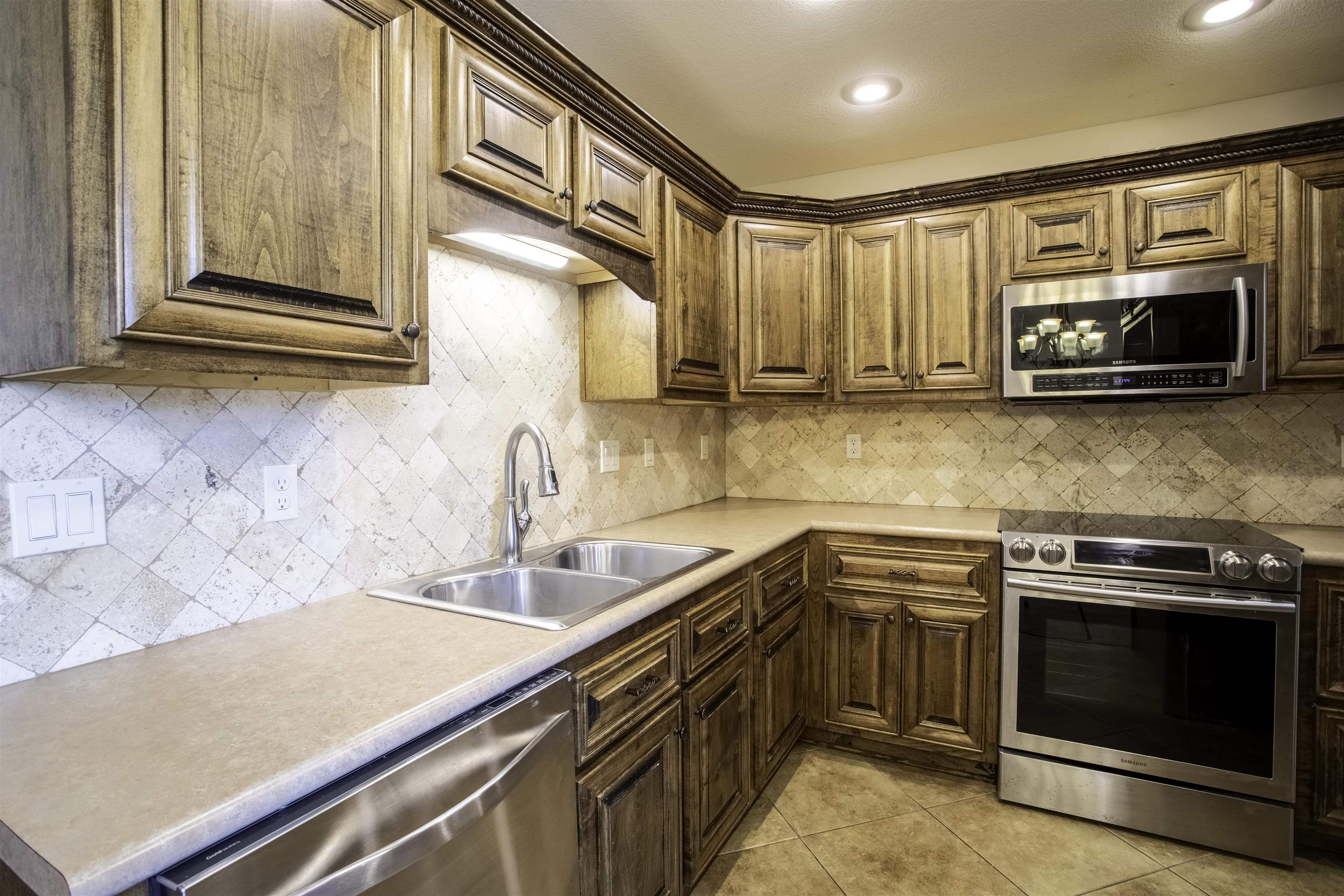 478 Whitestone Dr Drive