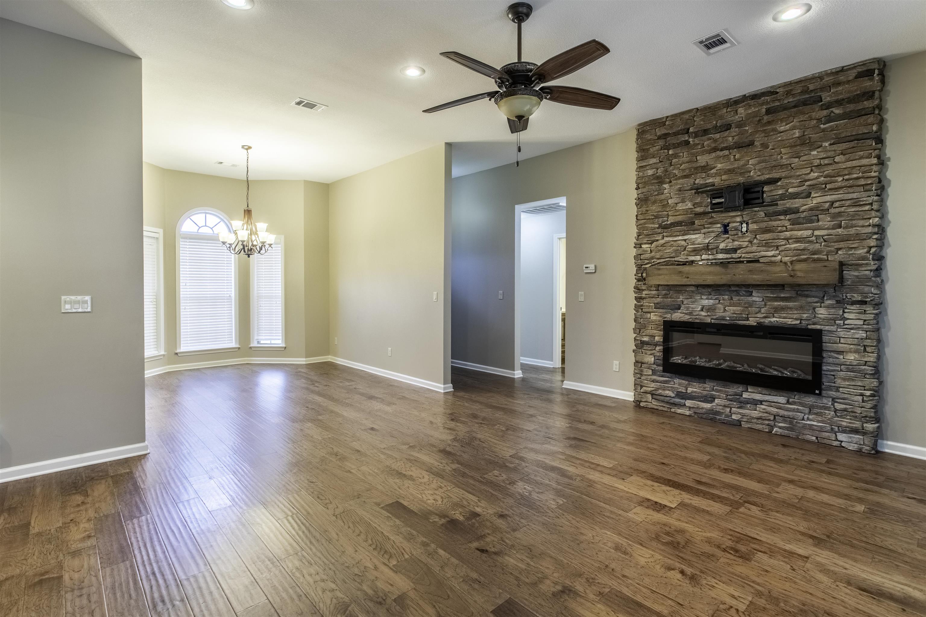 478 Whitestone Dr Drive