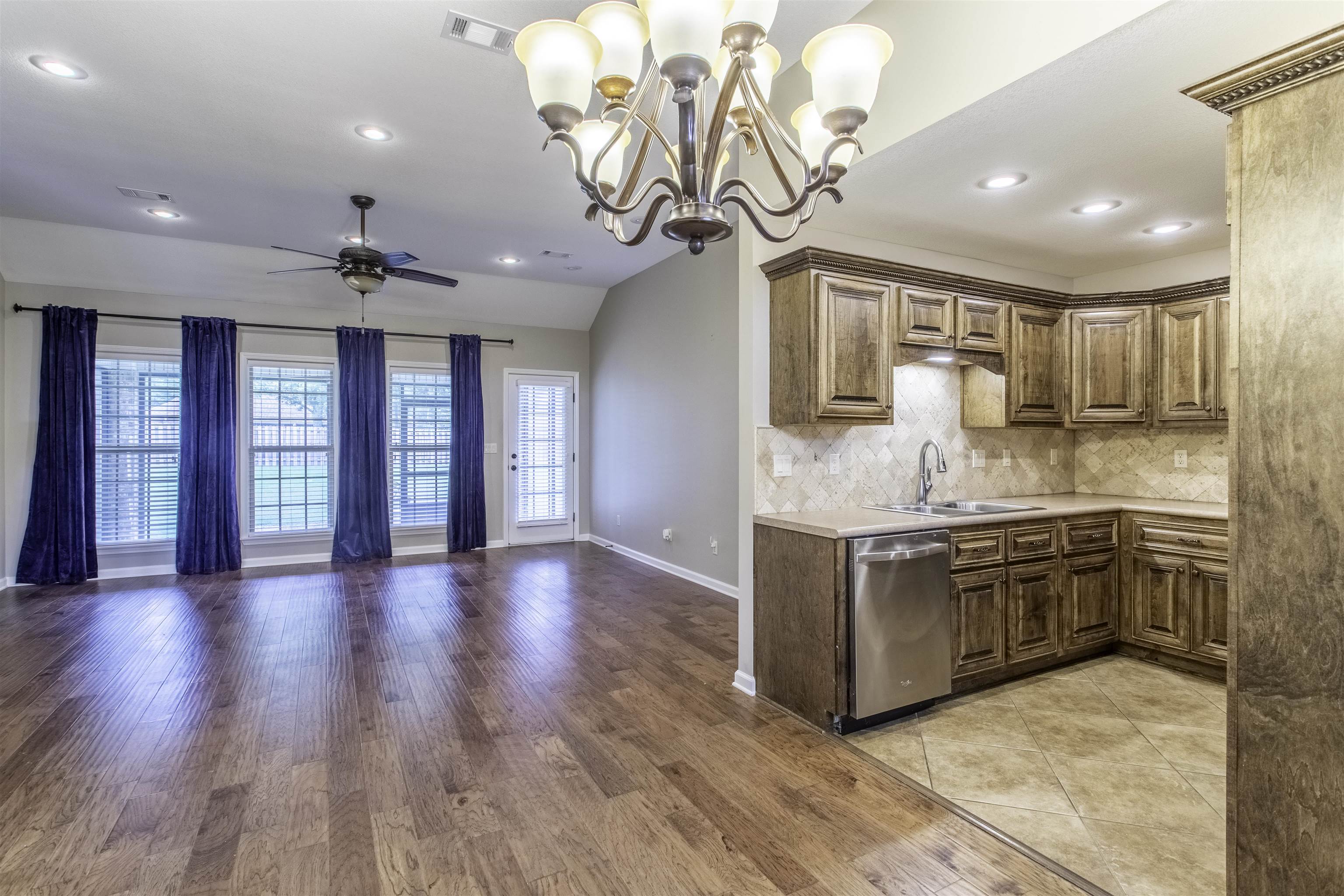 478 Whitestone Dr Drive