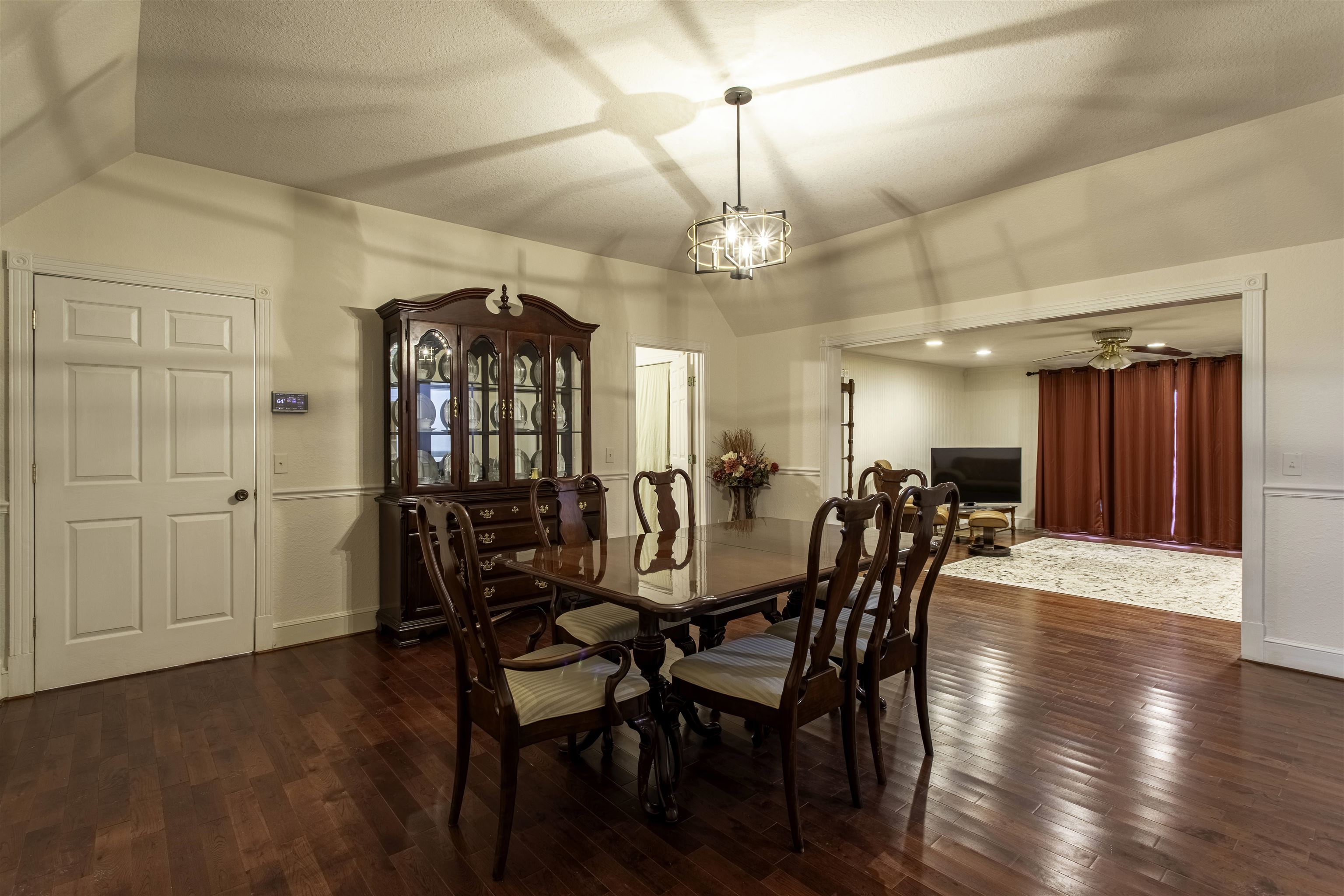 121 Lawrence Road 245