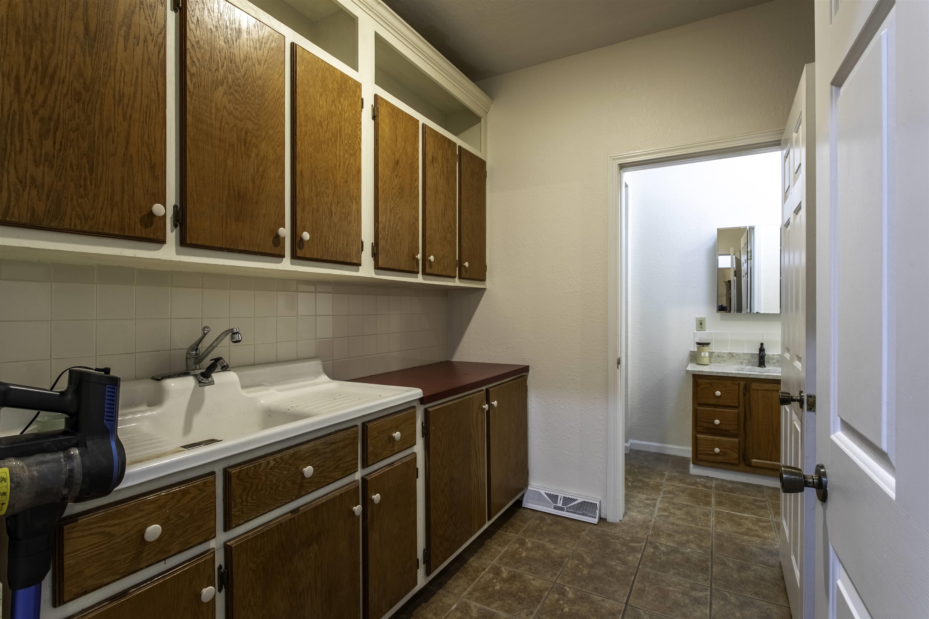 121 Lawrence Road 245