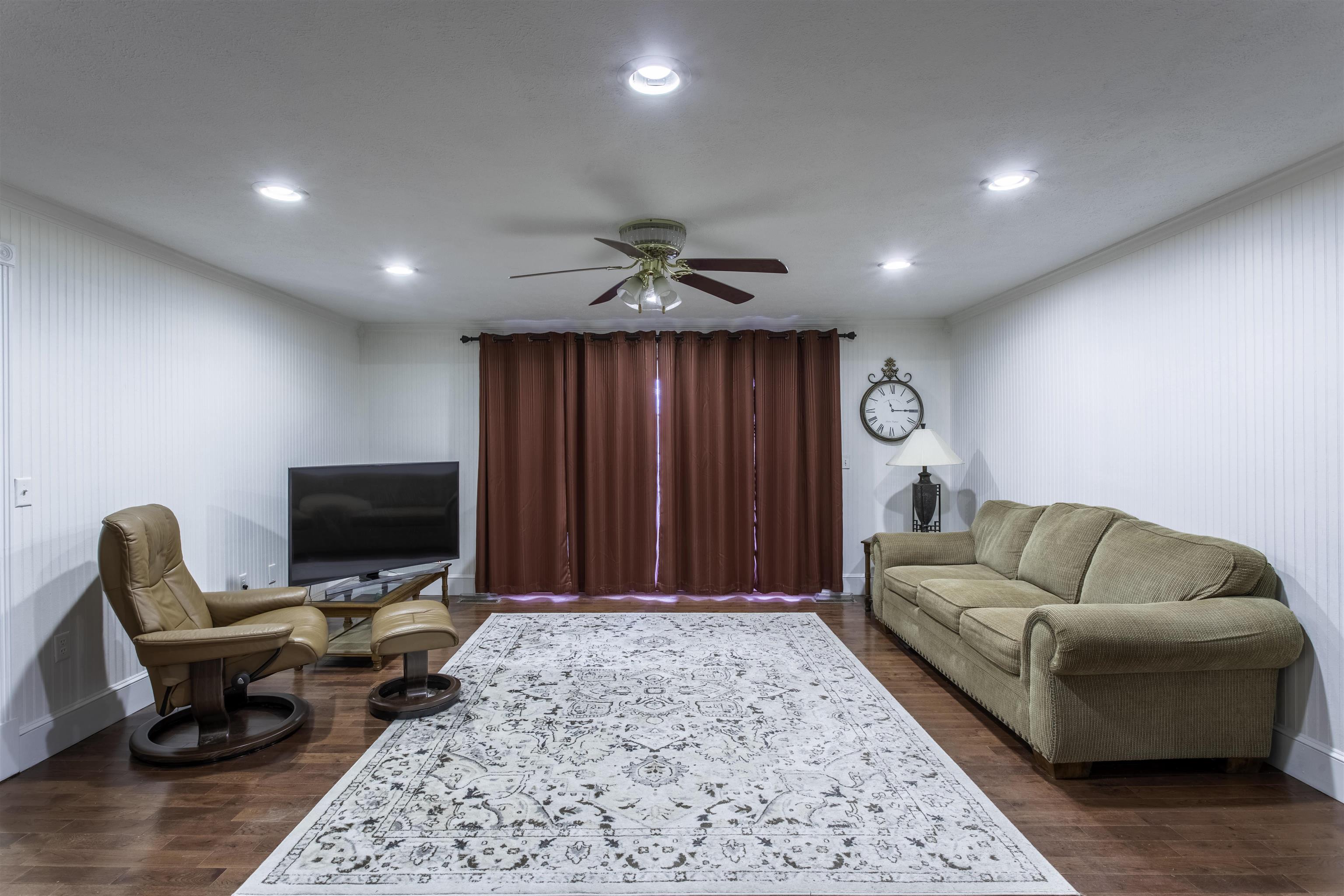 121 Lawrence Road 245