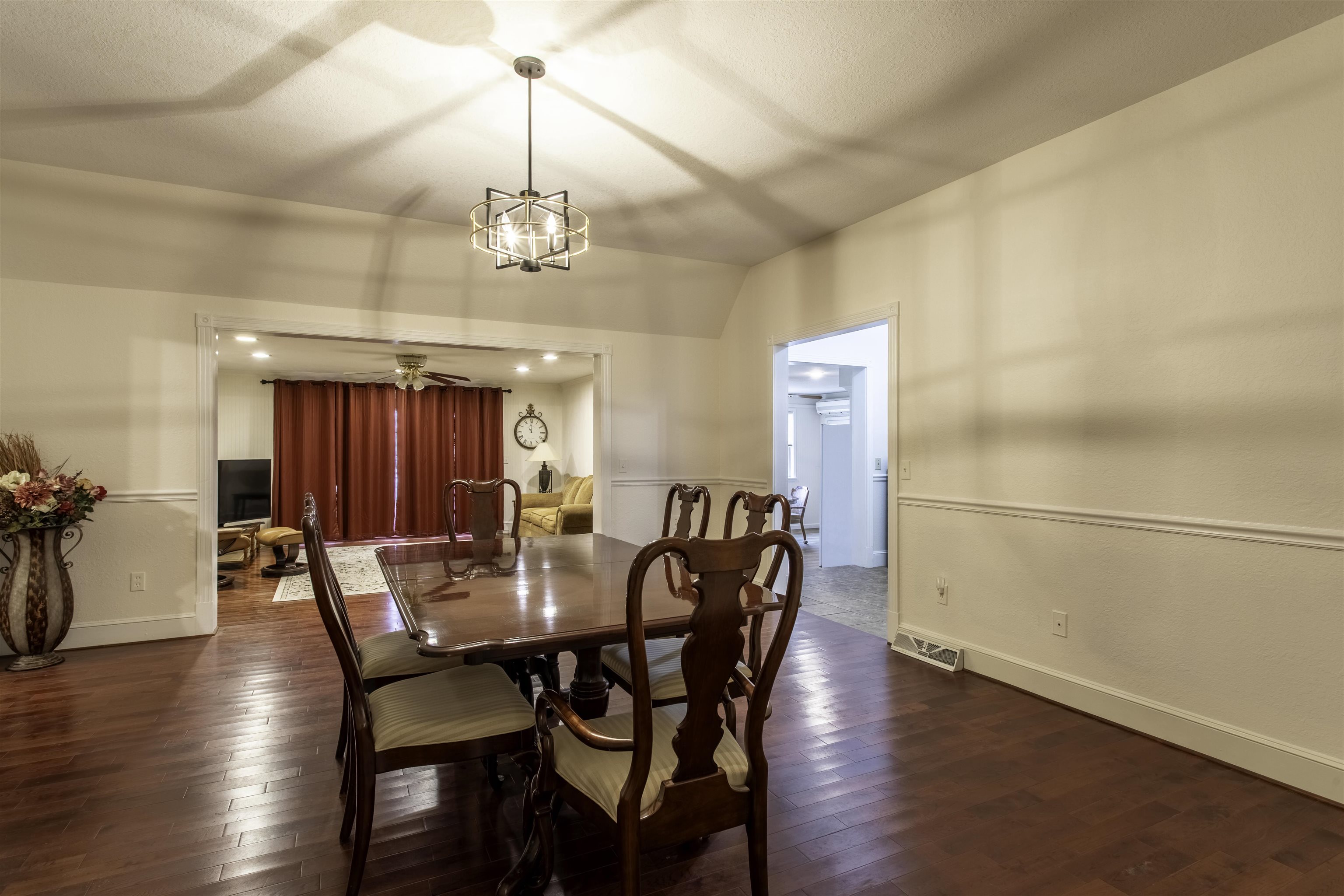 121 Lawrence Road 245