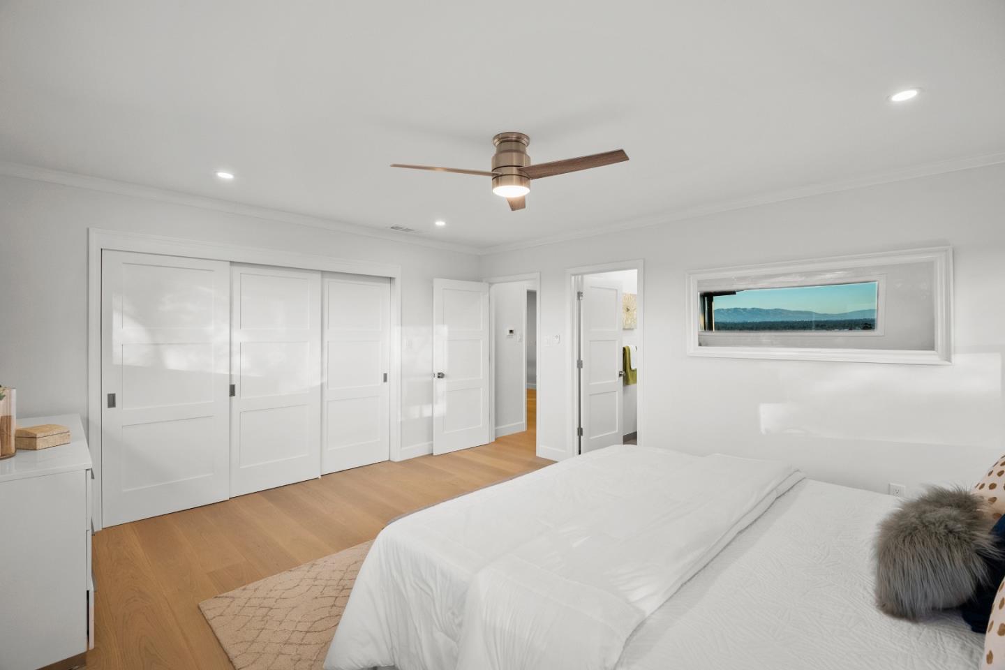 16060 Greenridge TER