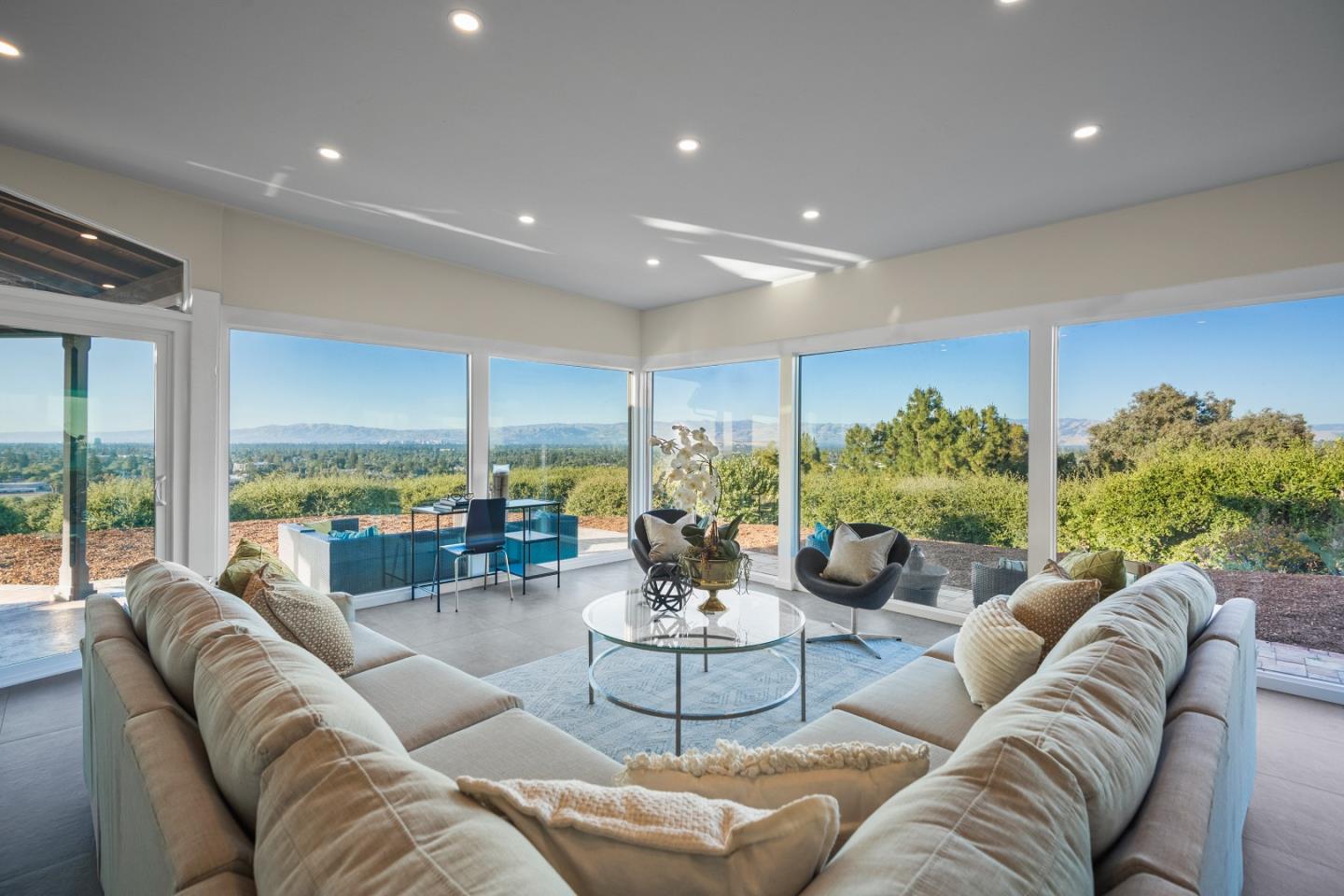 16060 Greenridge TER