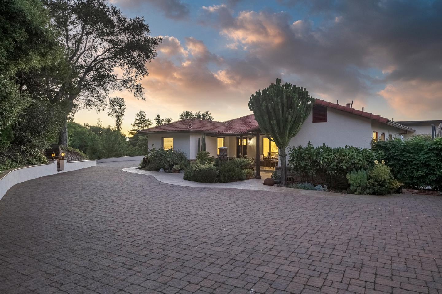 16060 Greenridge TER