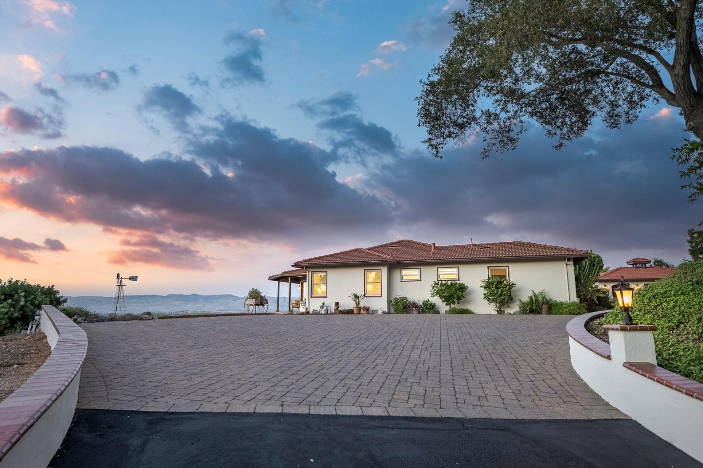 16060 Greenridge TER