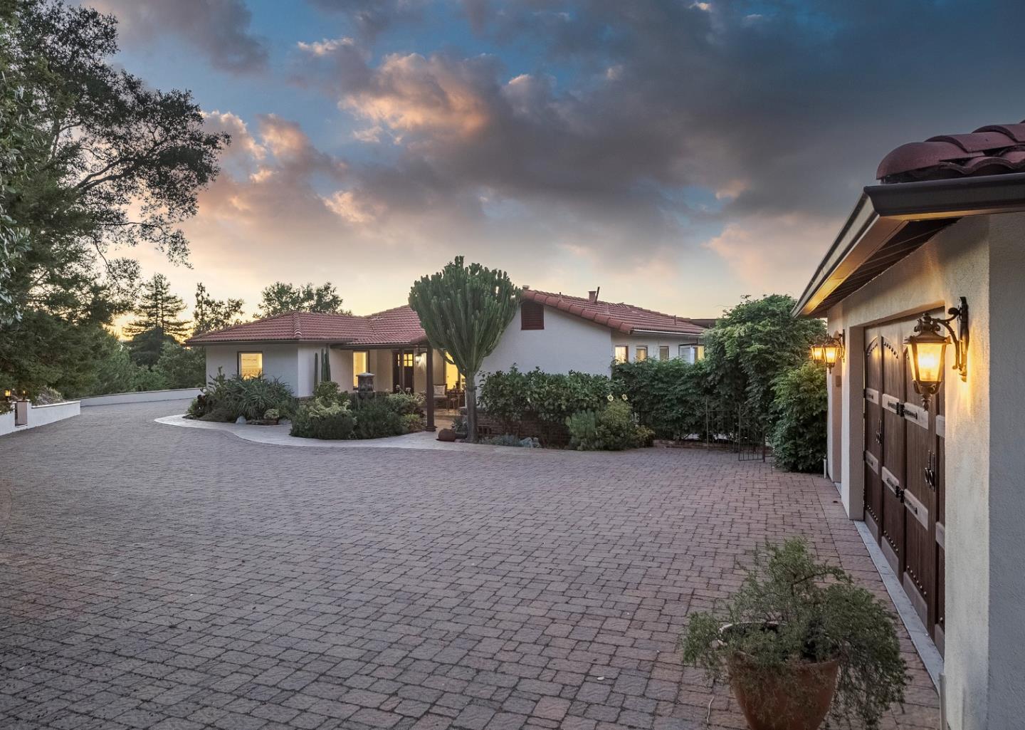 16060 Greenridge TER