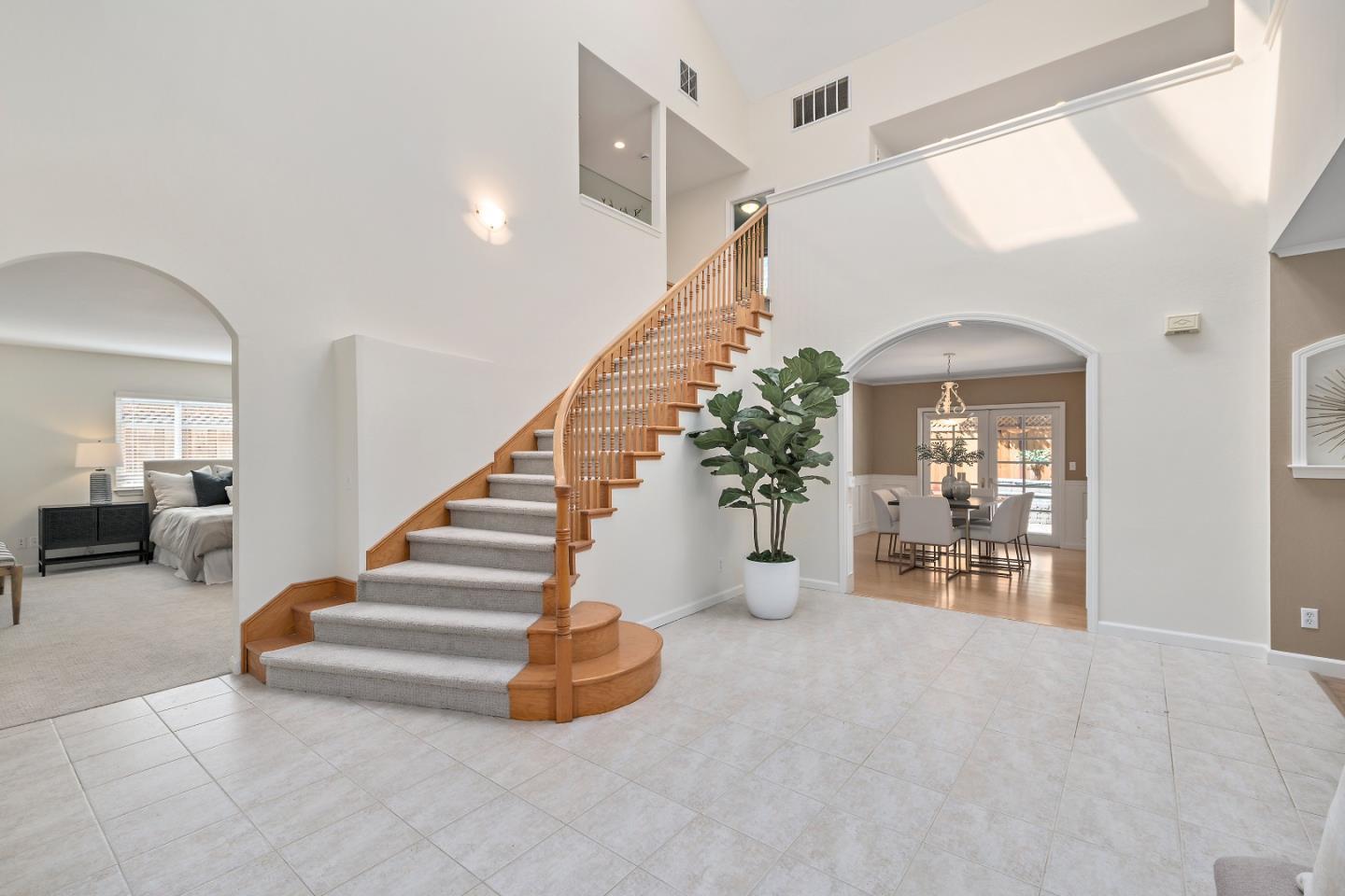 1629 Cherry AVE