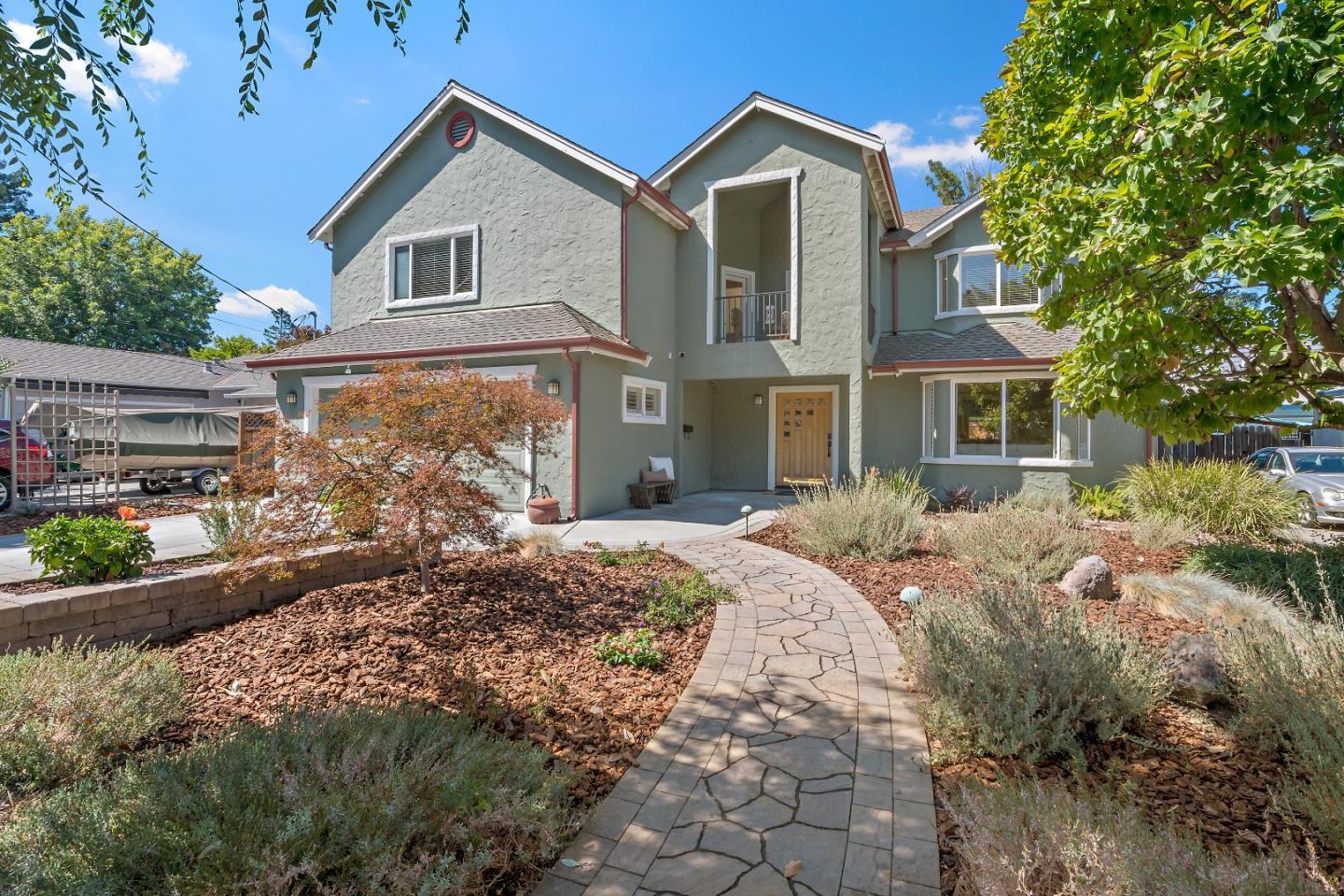 1629 Cherry AVE