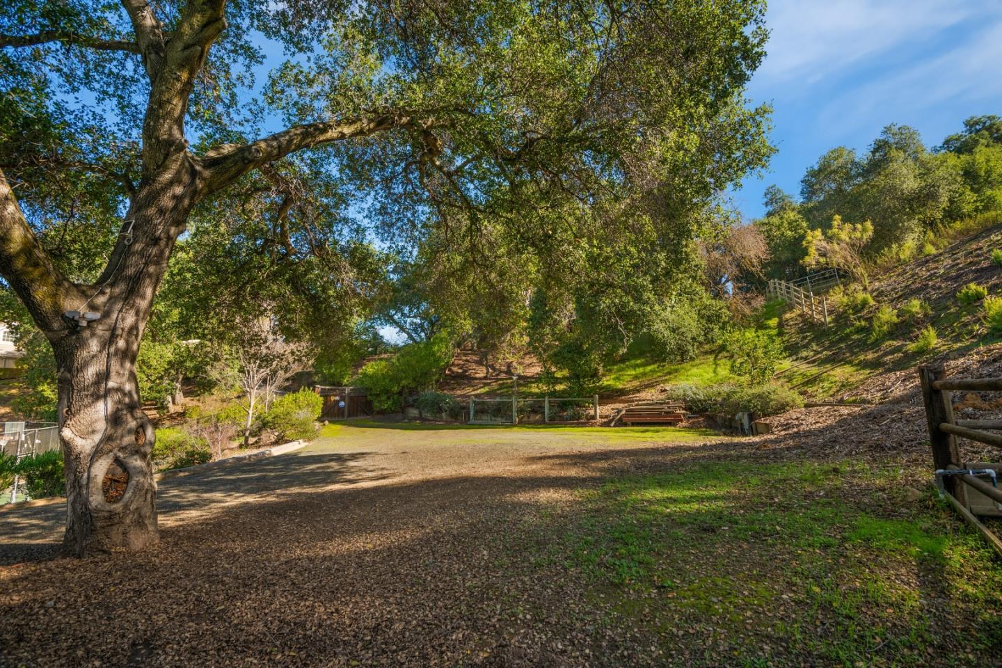 13398 Pierce RD