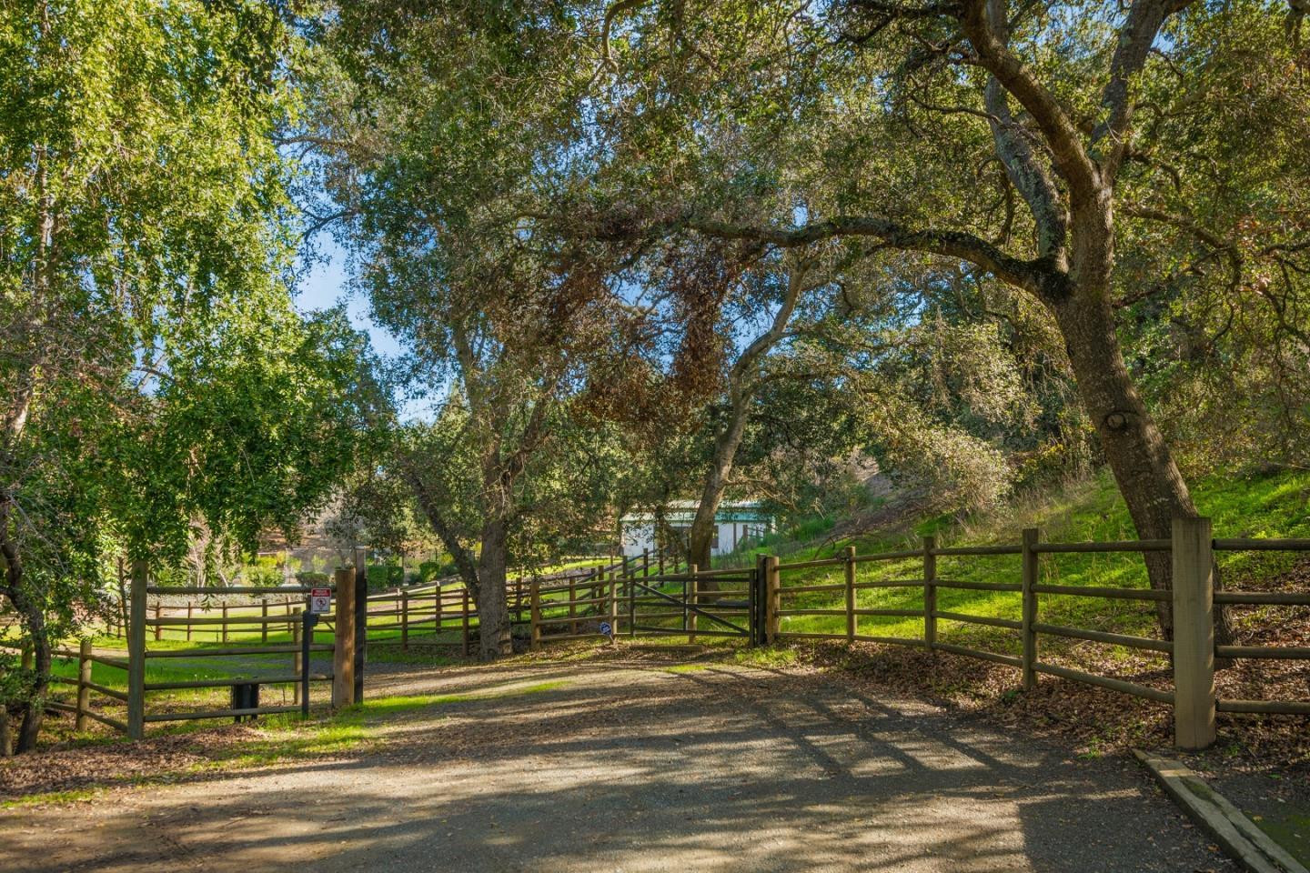 13398 Pierce RD