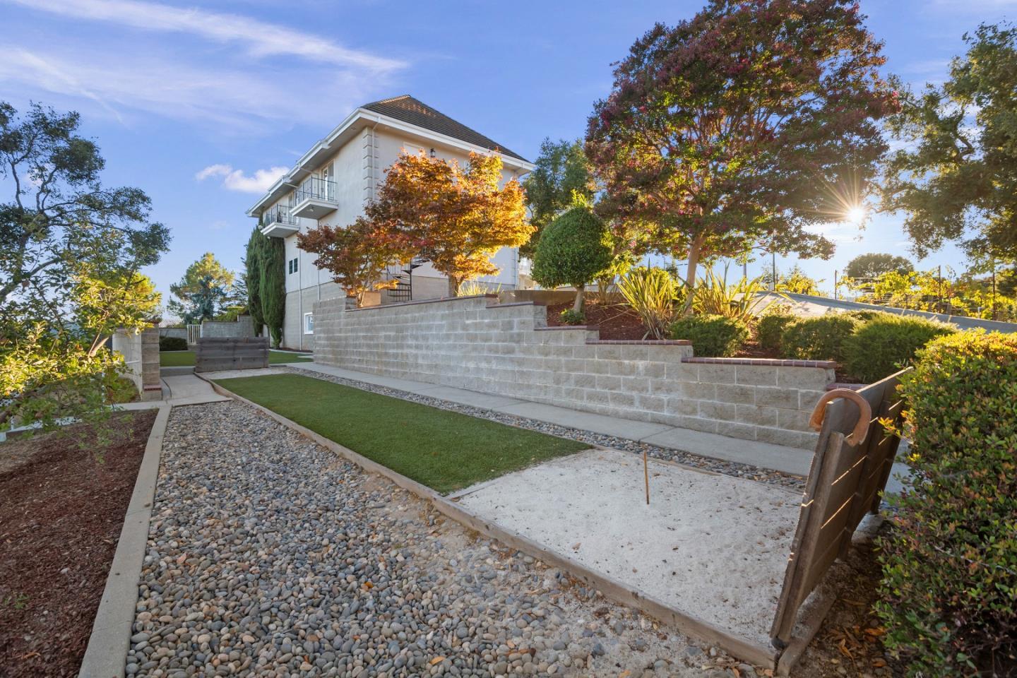 19520 Montevina RD