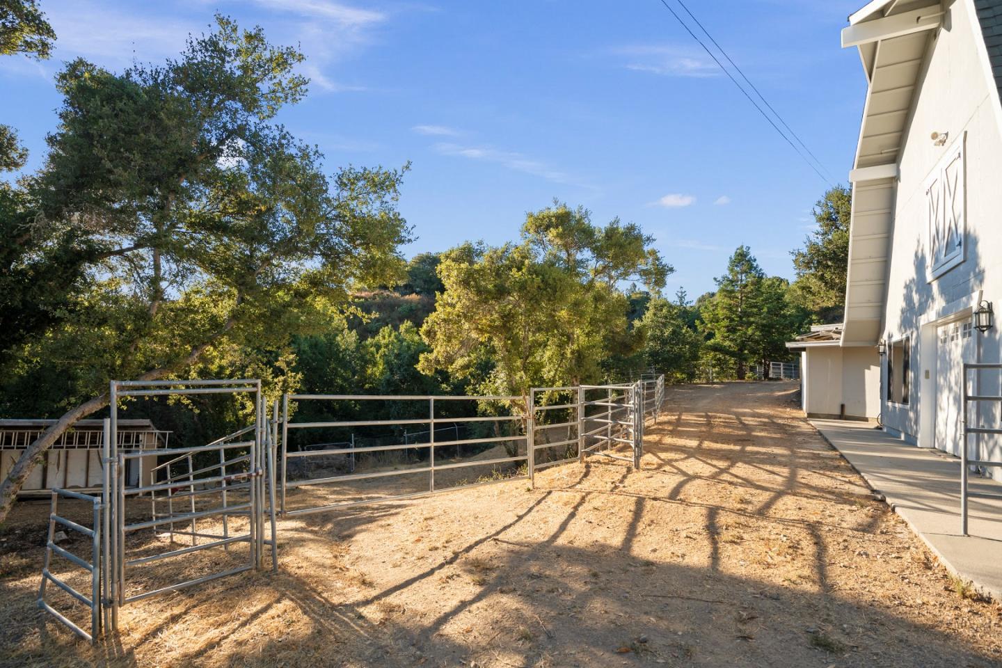 19520 Montevina RD