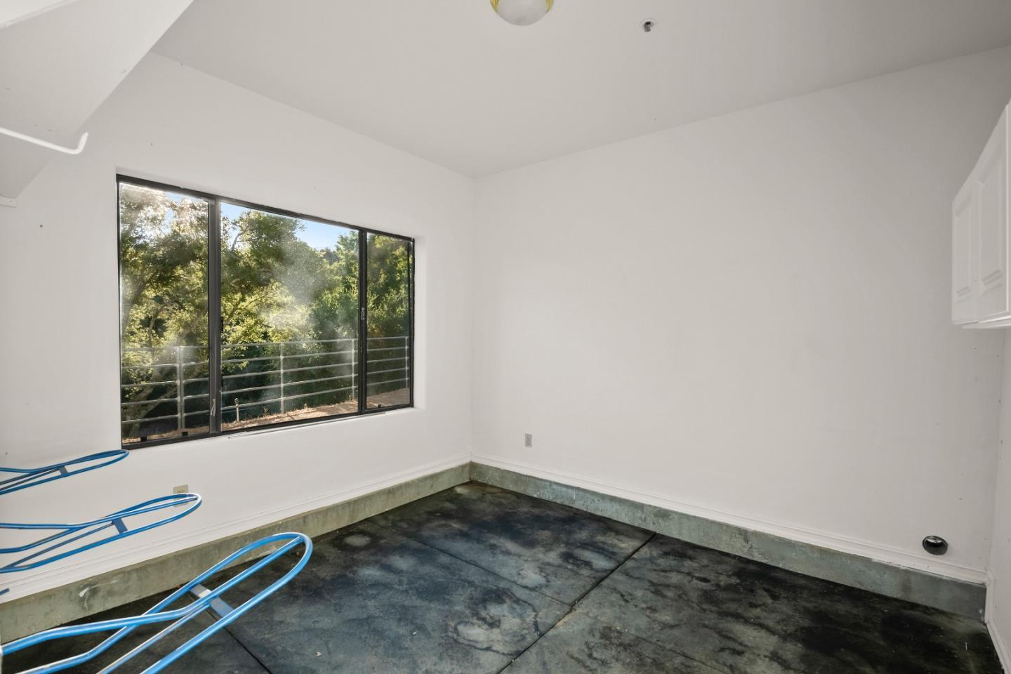 19520 Montevina RD