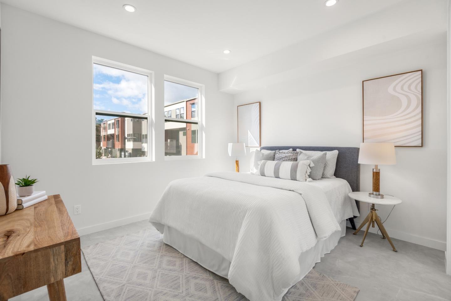 10149 S Foothill BLVD