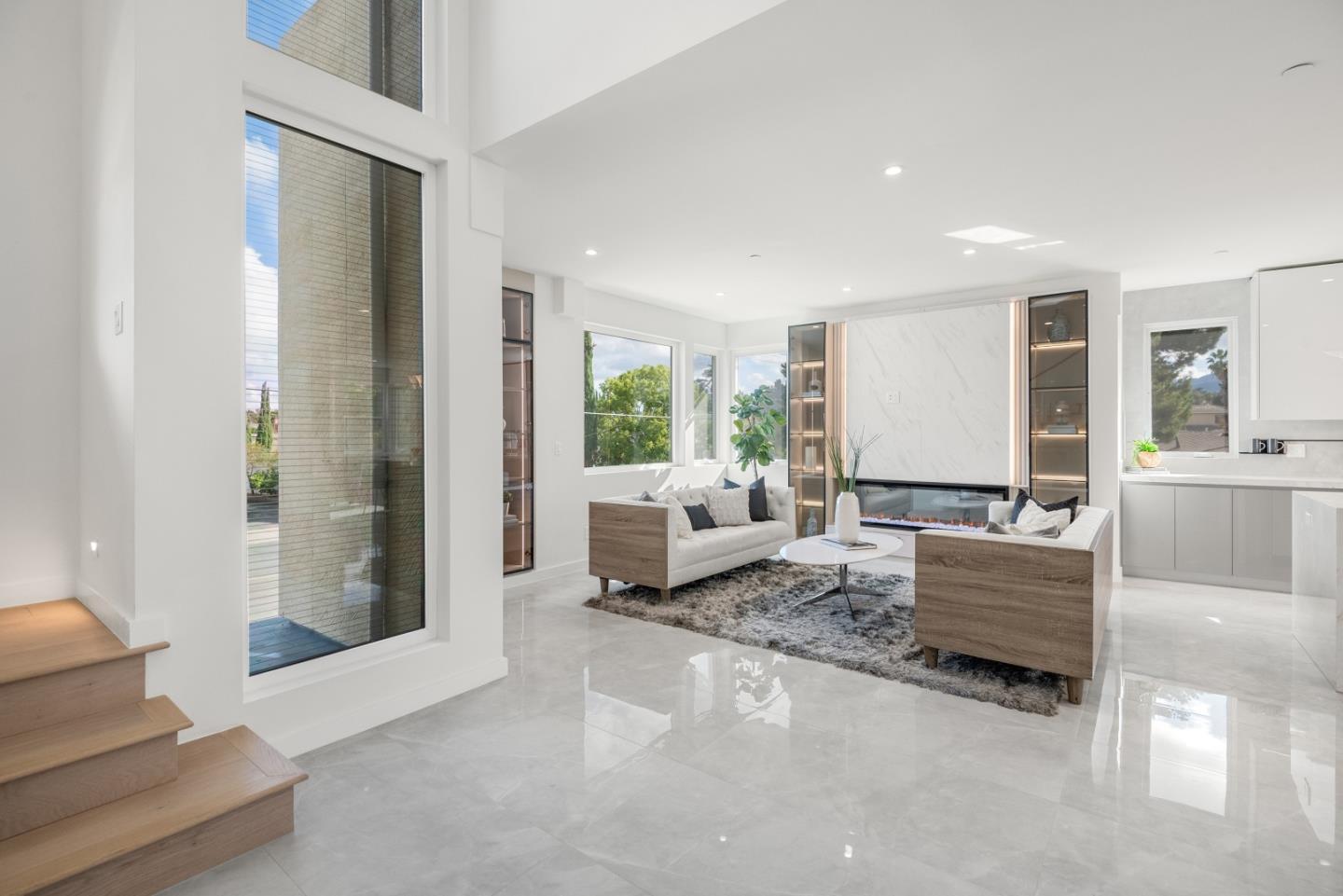 10149 S Foothill BLVD