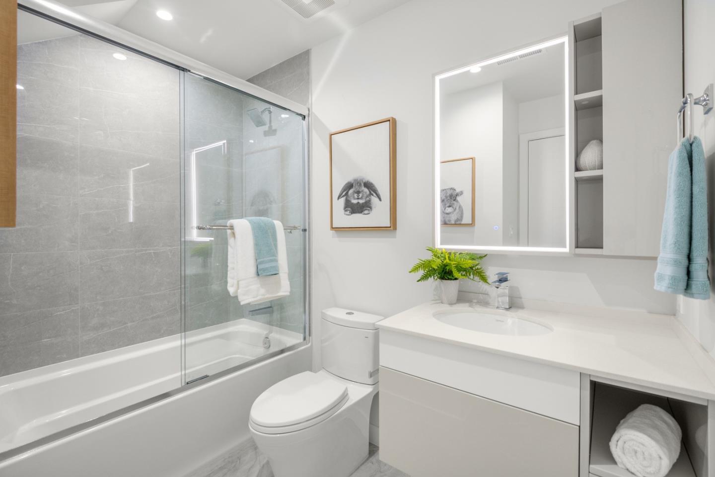 10149 S Foothill BLVD