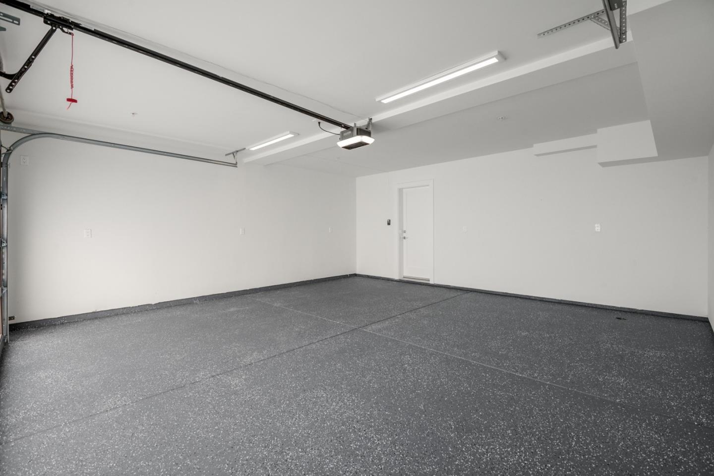 10149 S Foothill BLVD