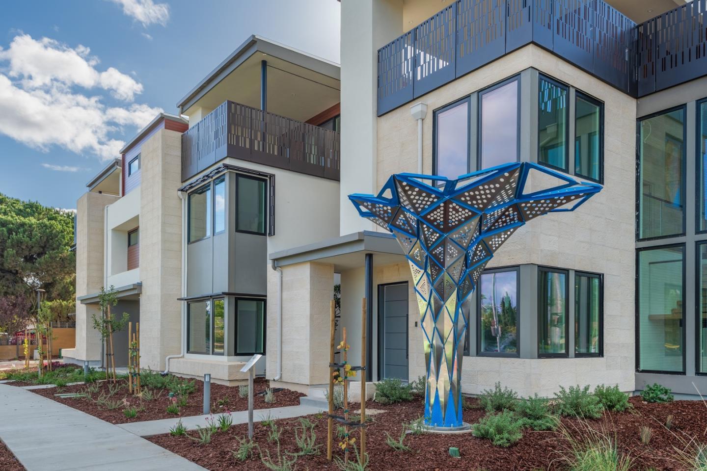 10149 S Foothill BLVD