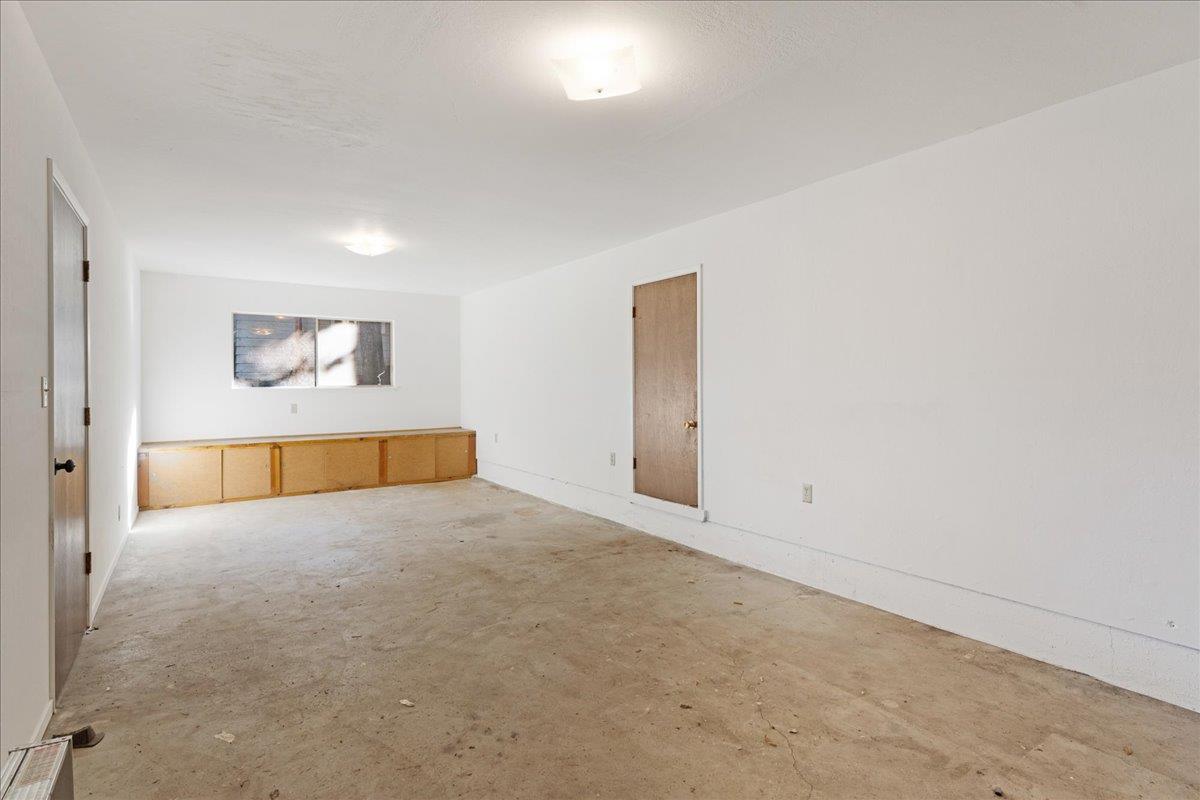 5492 Taylor WAY