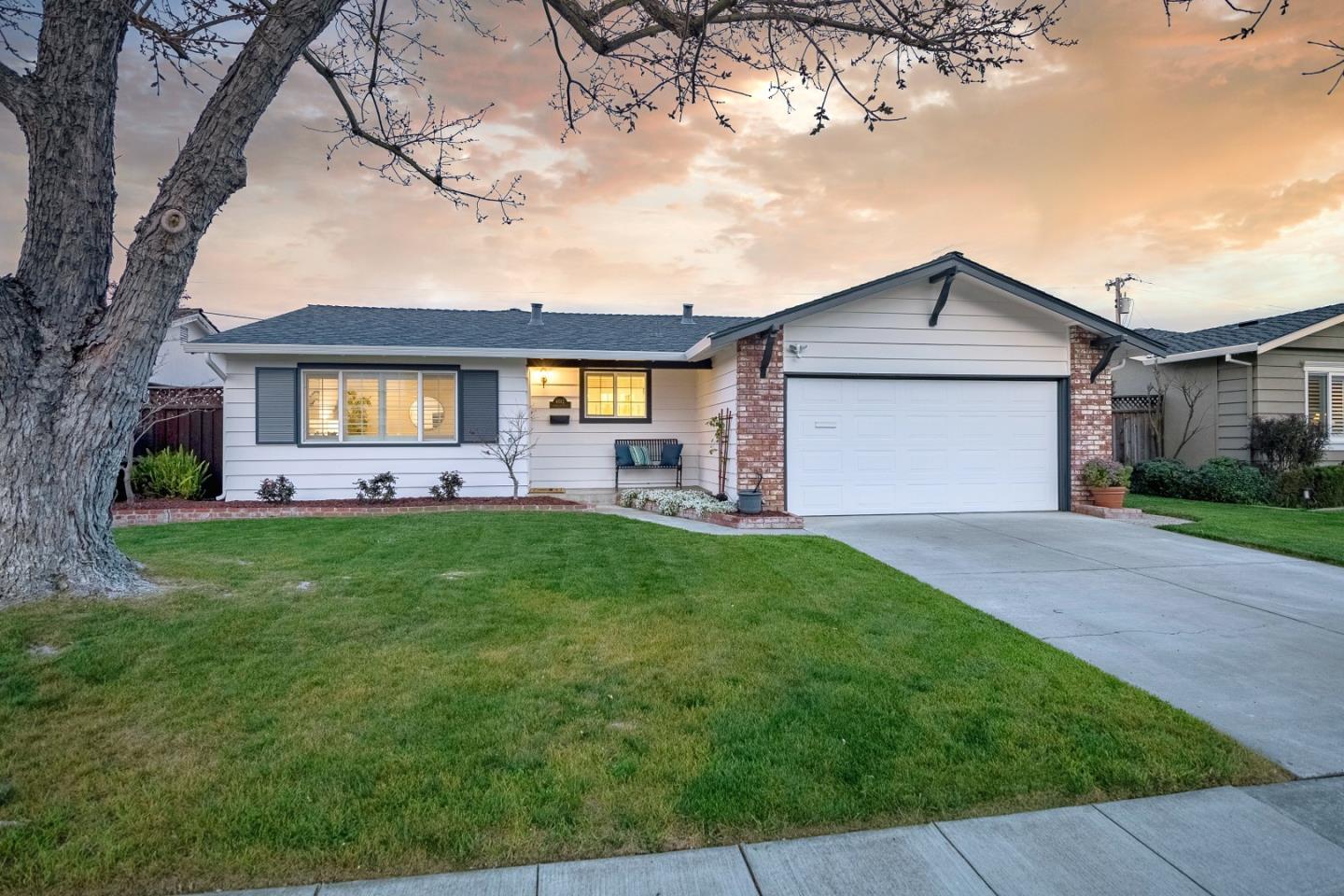 4012 Laurelglen CT