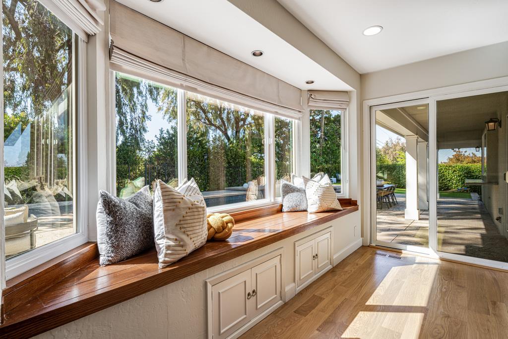 1455 Redwood Drive