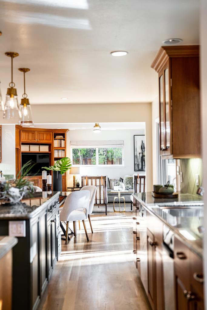 1455 Redwood Drive
