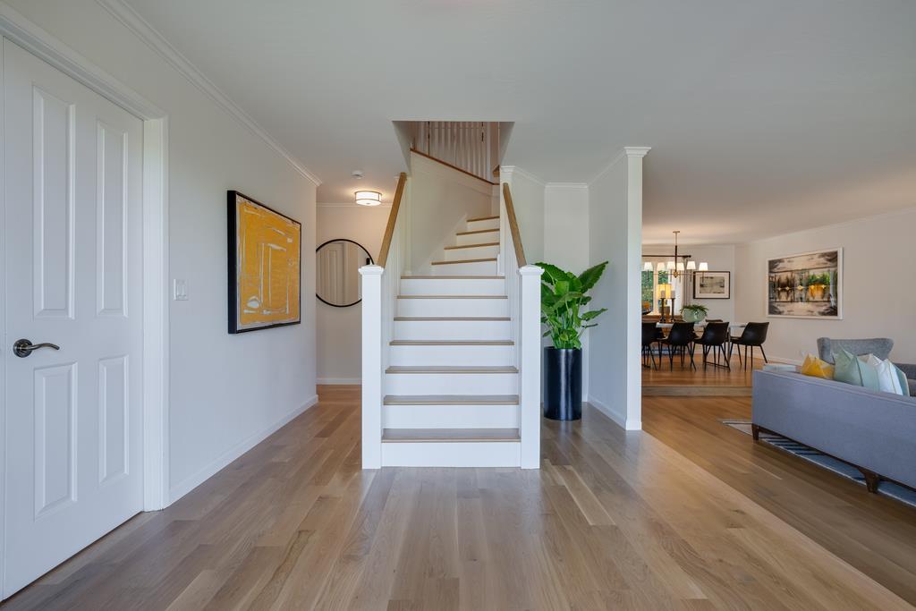 1455 Redwood Drive