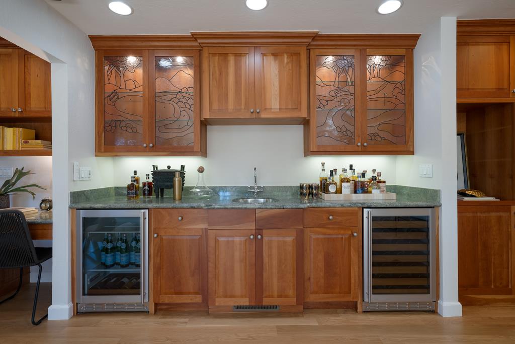 1455 Redwood Drive