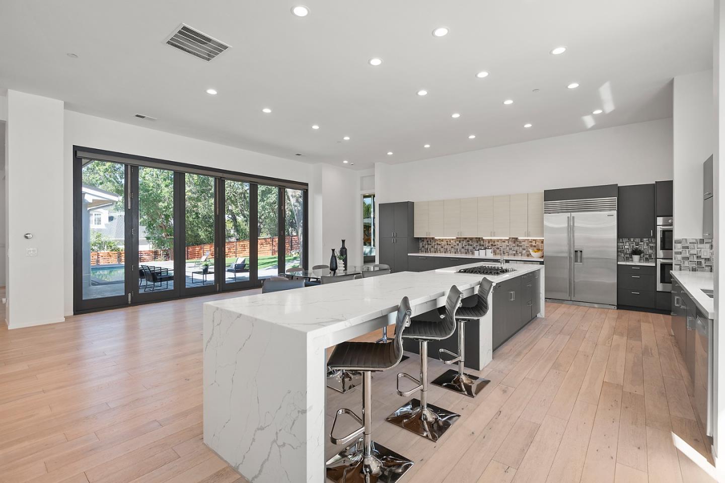 18305 Constitution Avenue