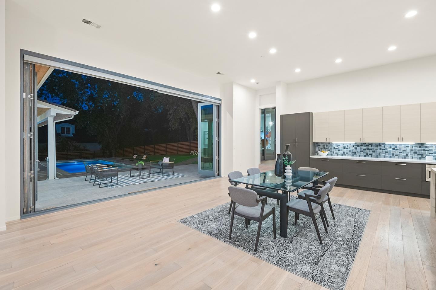 18305 Constitution Avenue