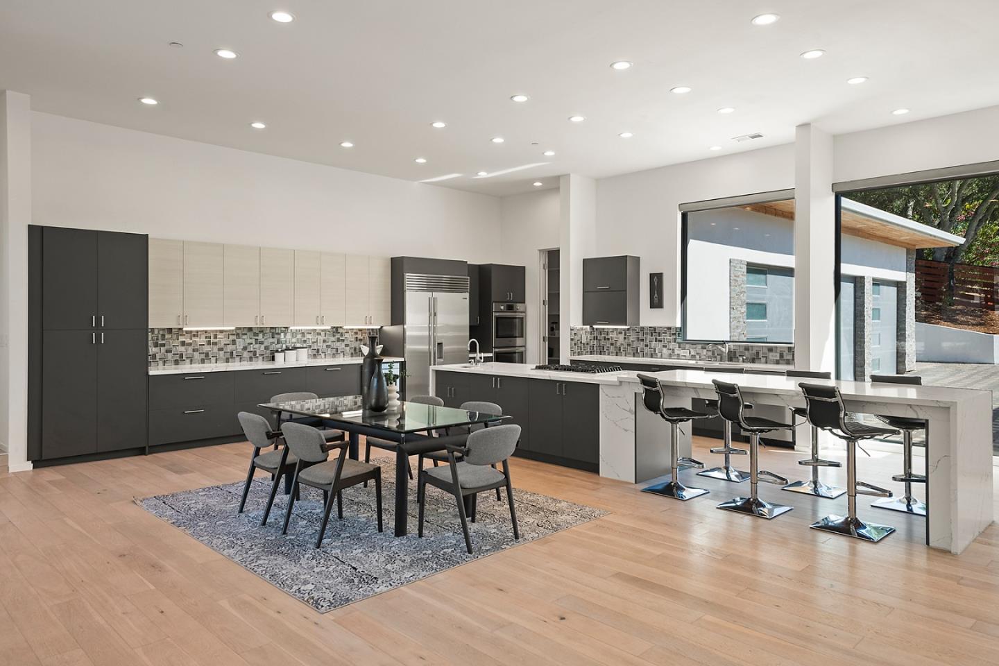 18305 Constitution Avenue