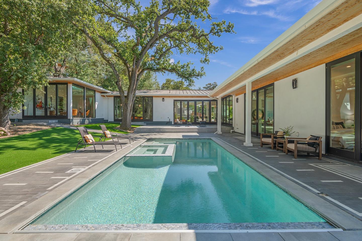 18305 Constitution Avenue