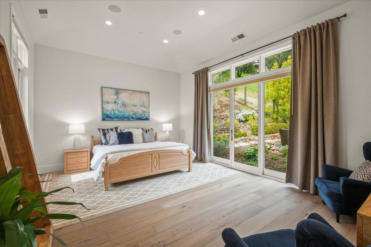 17435 Phillips Avenue