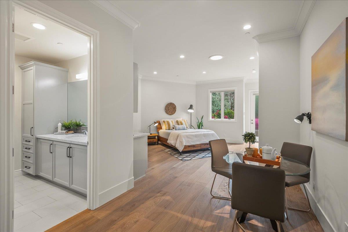 17435 Phillips Avenue