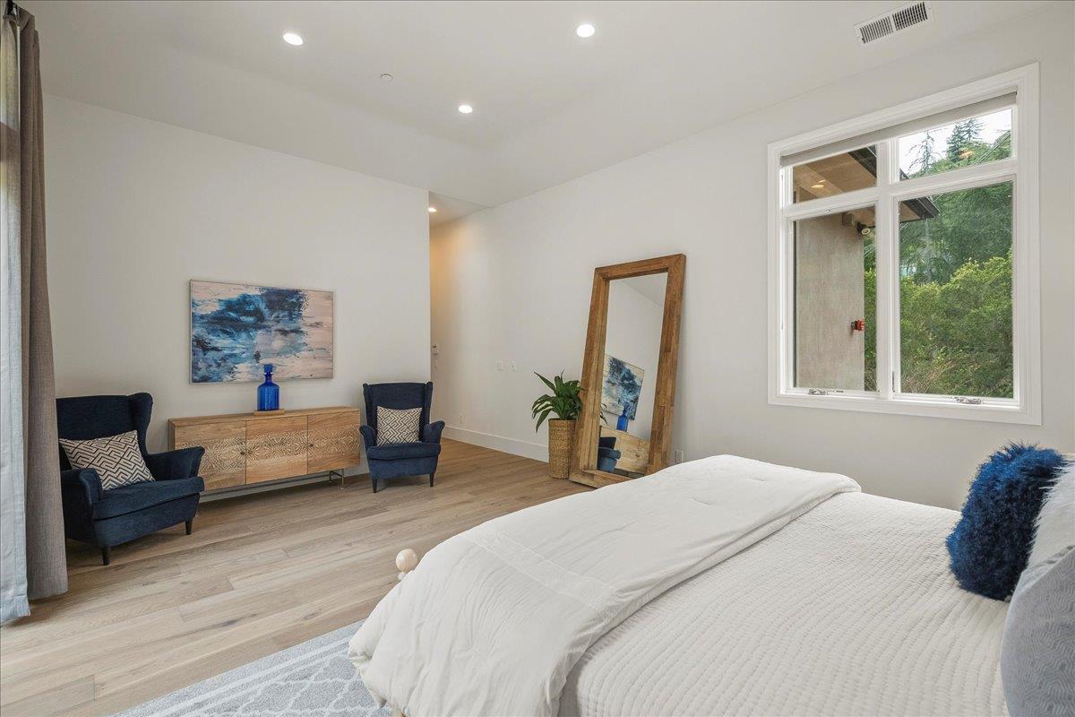 17435 Phillips Avenue