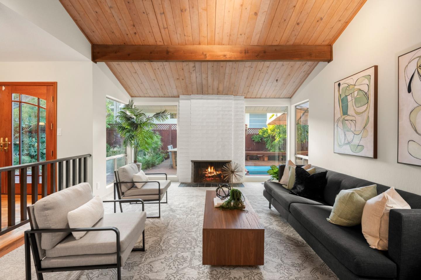 115 Lansberry Court