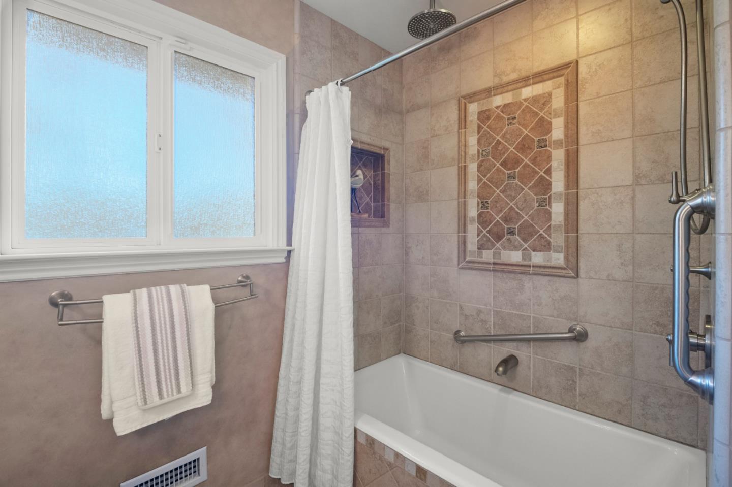 115 Lansberry Court