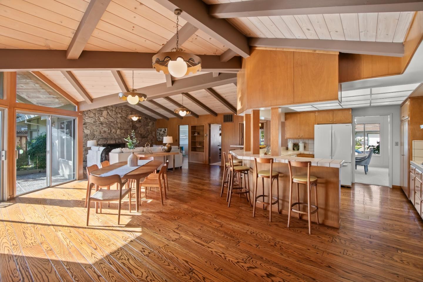 2139 Cedarwood Lane