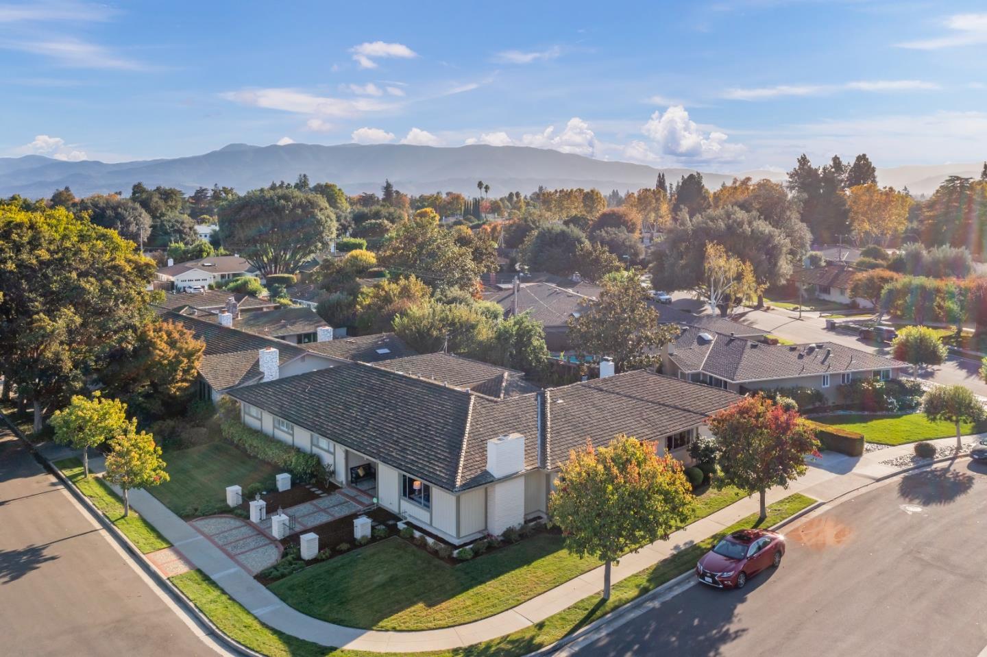 2139 Cedarwood Lane