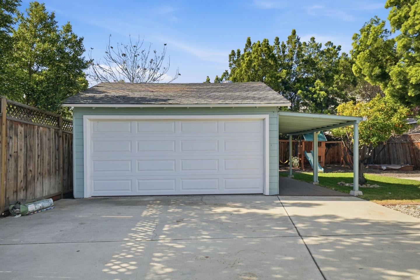 1155 Shamrock DR