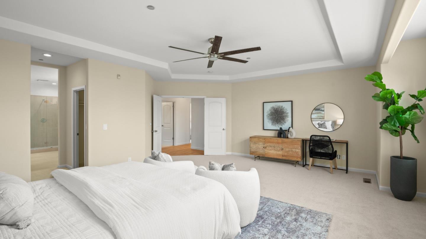 15855 Jackson Oaks Drive