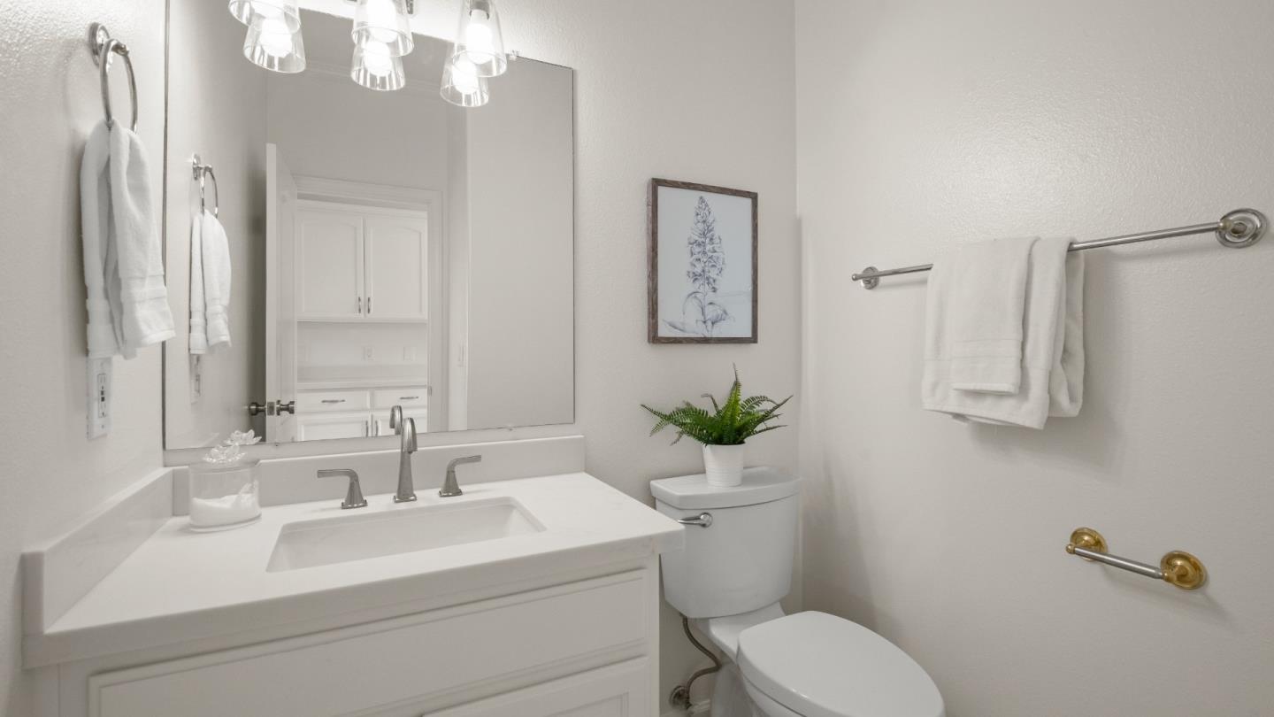 15855 Jackson Oaks Drive