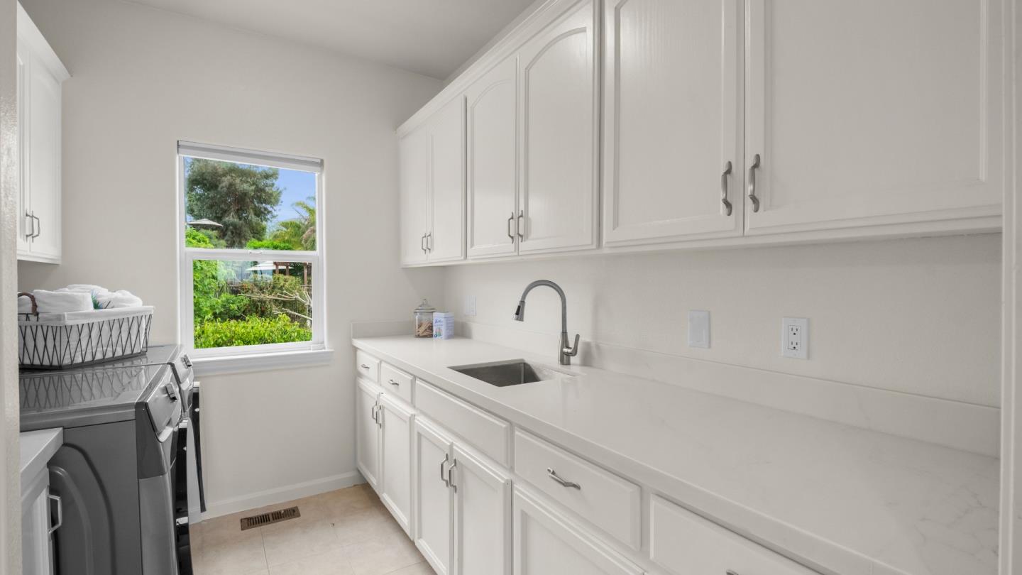 15855 Jackson Oaks Drive