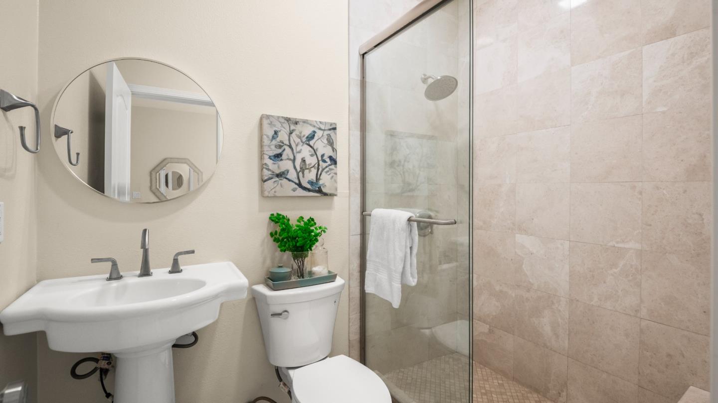 15855 Jackson Oaks Drive