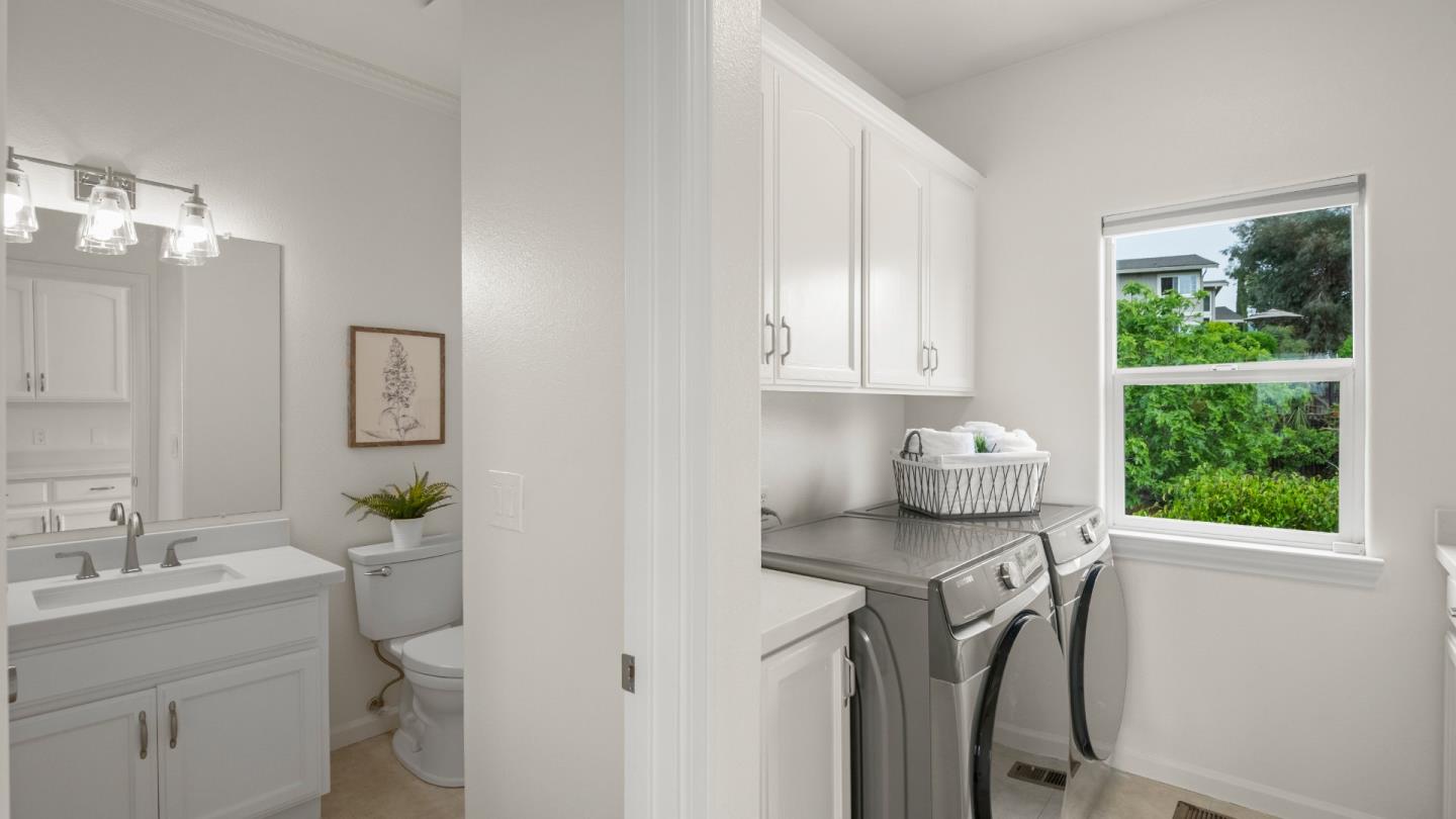 15855 Jackson Oaks Drive