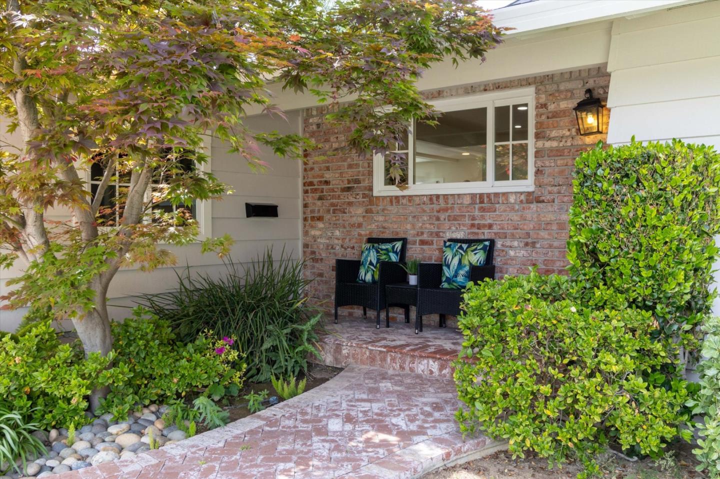 1611 Glenfield